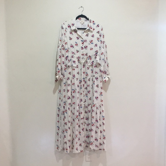 Dresses & Skirts - The Button up Dress